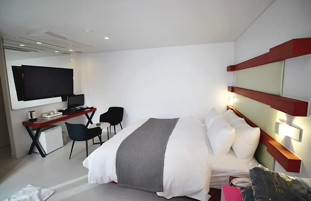 Circle Hotel Seoul-1